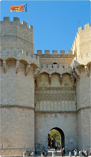Fotografía de las Torres de Serrano o Puerta de Serranos